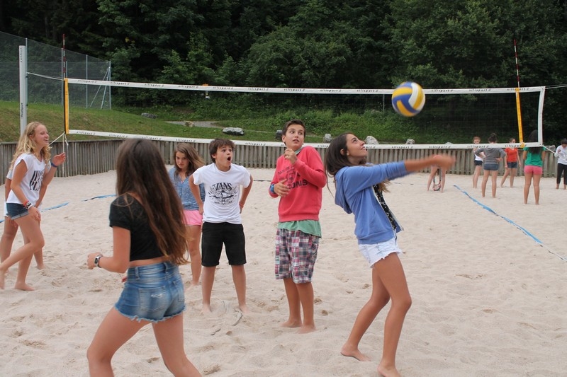 Village Camps International Summer Camp Leysin, Switzerland 2025-08-09 https://www.villagecamps.com/journals_admin/images/692-23-Reds Sports (15).jpg